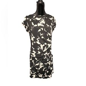 Maternity dress by Taylor for A Pea in‎ the Pod